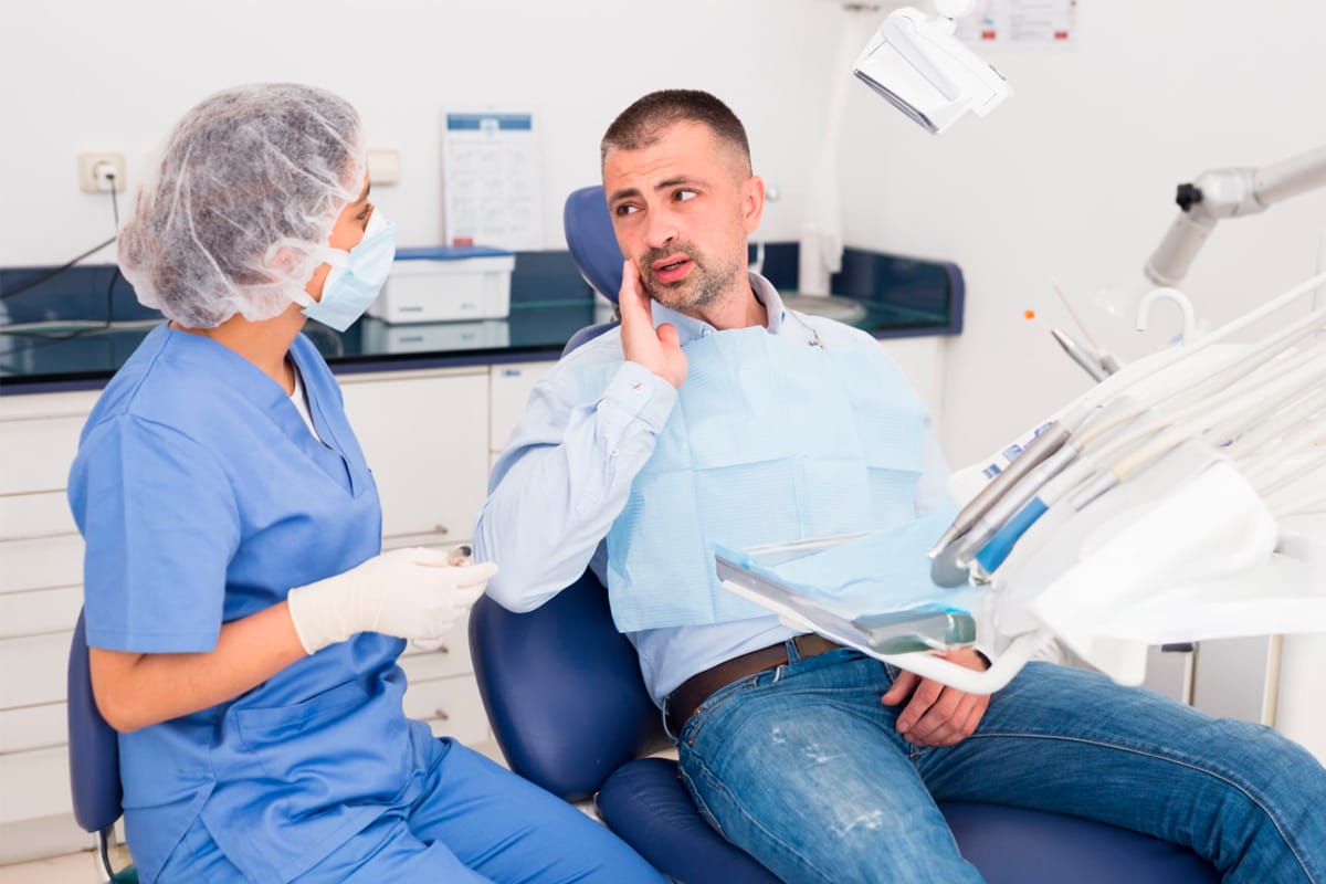 Problemas-bucodentales-causados-por-el-estres